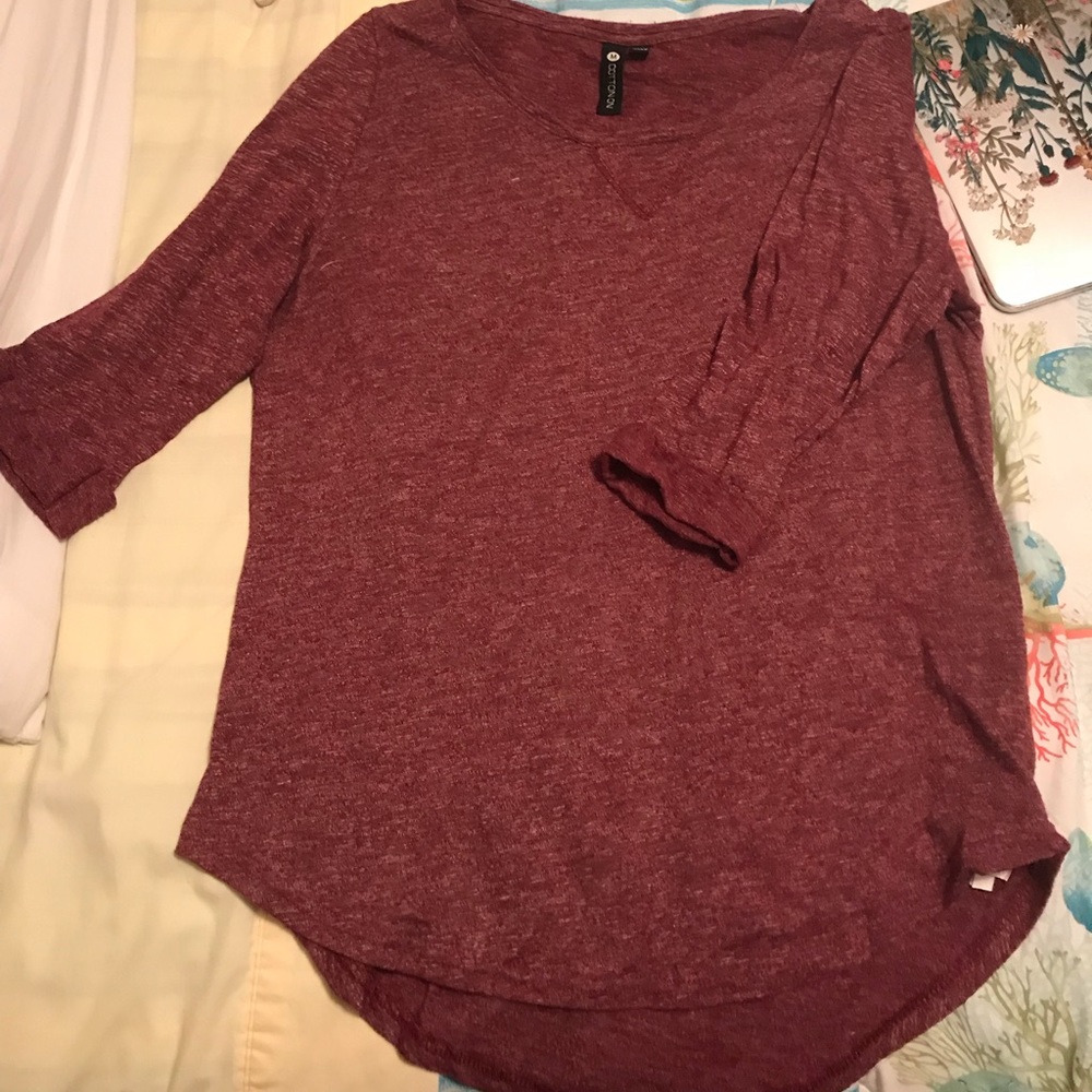 Three quarter sleeve burgundy shirt